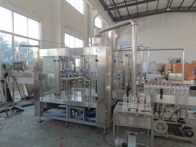 Beverage Hot Filling Machine 3 In 1 Monoblock Rotary Filling Machines